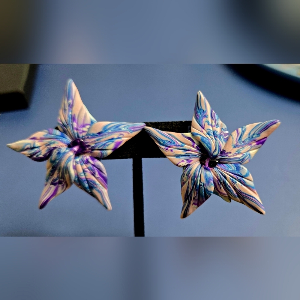 Vintage Handmade  Lily Purple Big  Flower Clip Earring